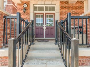 99 Huguenot Rd, Oakville, ON L6H0M3