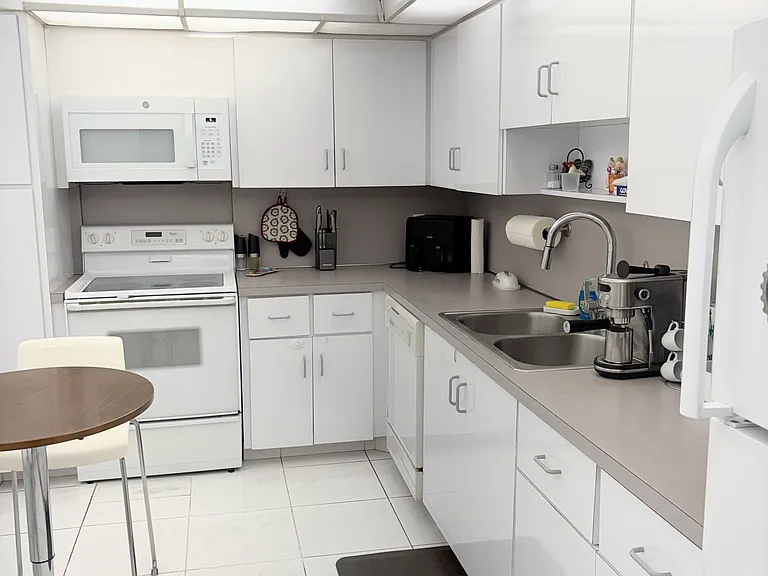 1904 S Ocean Dr #1107 — Photo 10