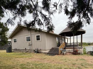 10205 E Hillcrest Rd, Mount Hope, KS 67108