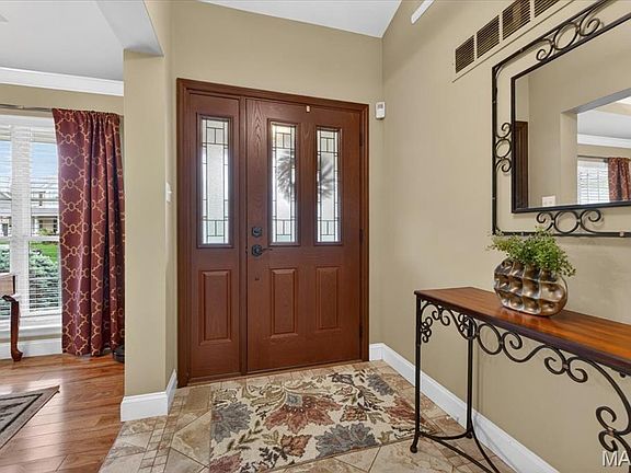 4th image of 745 Charleston Oaks Dr