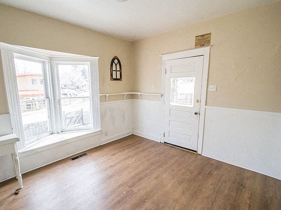 519 Hapgood Living Room