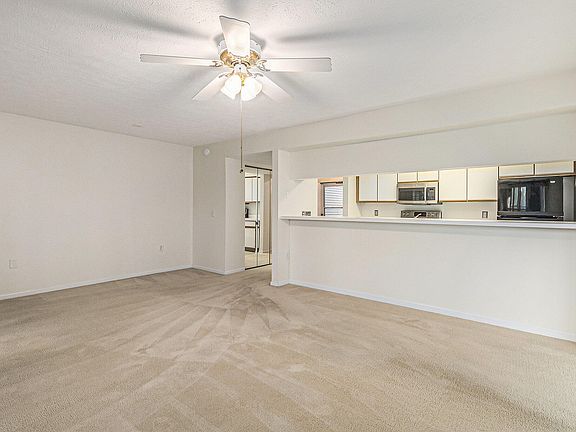 5th image of 1749 Weatherstone Dr