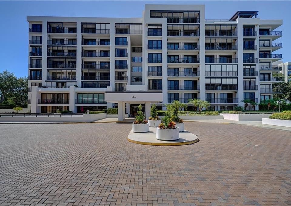 1st image of 6 Belleview Blvd APT 305
