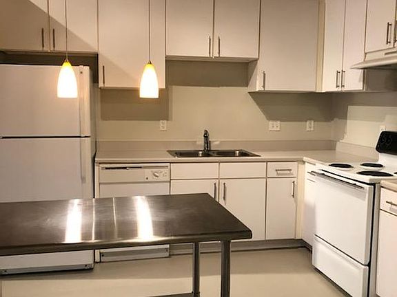3rd image of 15 Gay St APT 3D