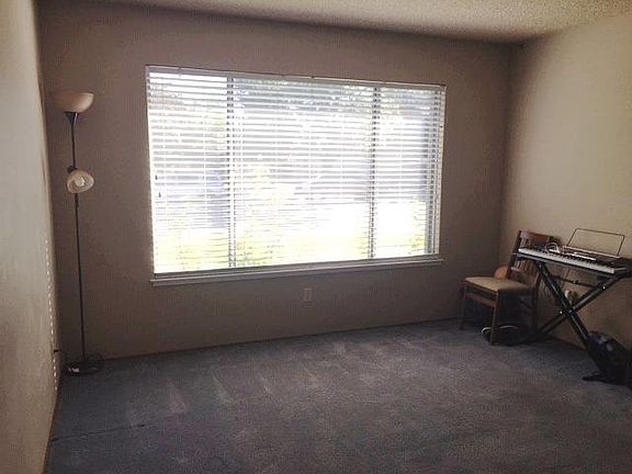 3rd image of 4217 Galbrath Dr