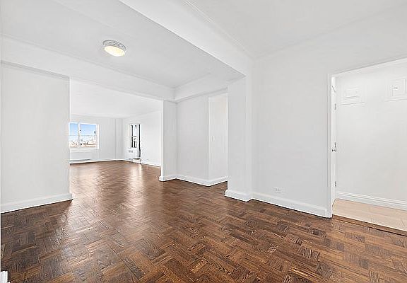 3rd image of 945 5th Ave APT 17B