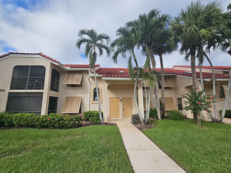 10204 Mangrove Dr #103 — Photo 16