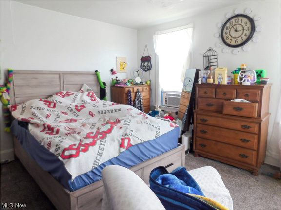 5th image of 745 Saint Clair Ave