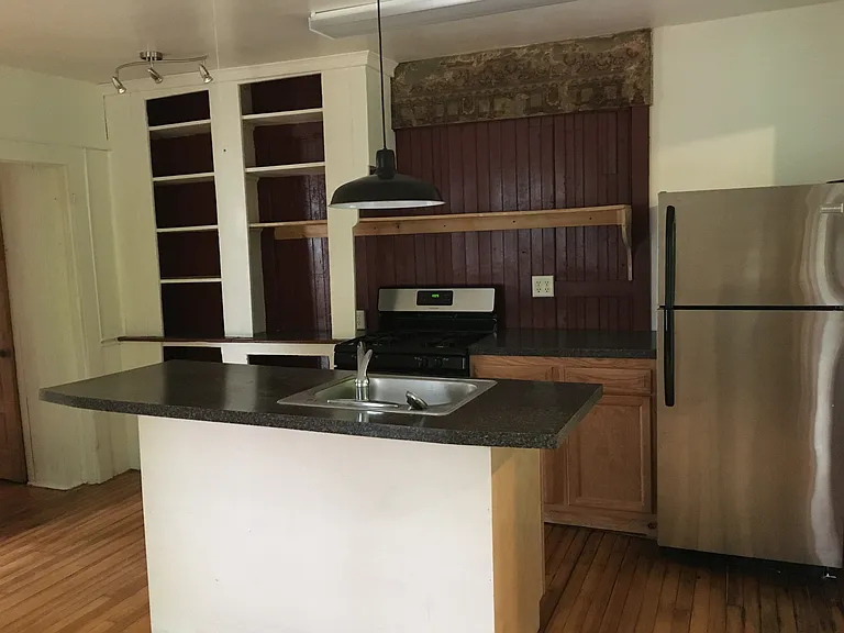 3 Corbett Ave — Photo 4