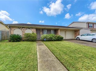 3829 Eastview Dr, Harvey, LA 70058