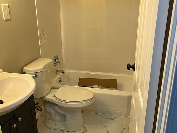 5th image of 1525 Weber Dr APT B