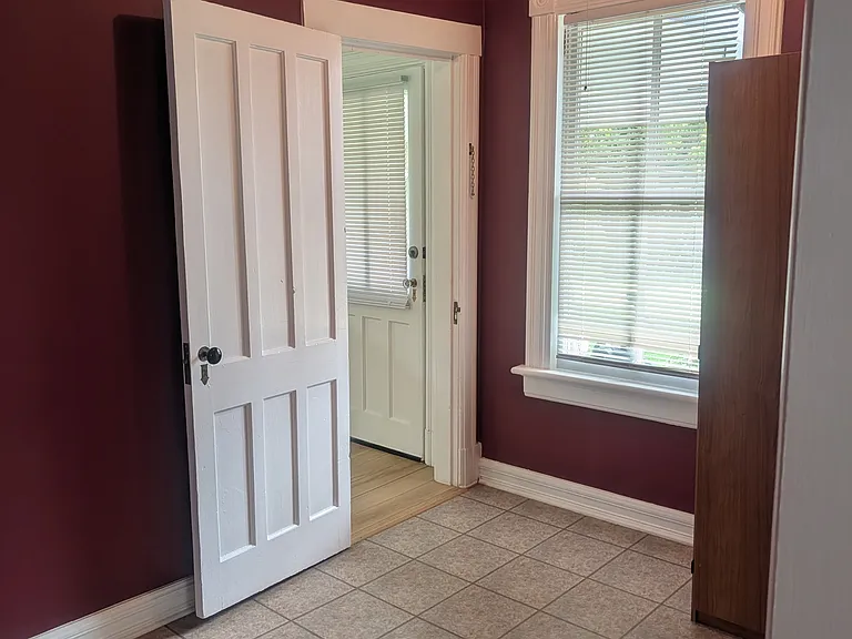 24 Maple Ave #1 — Photo 8