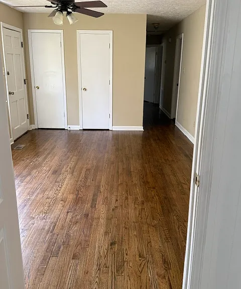 7040 Media Dr — Photo 8