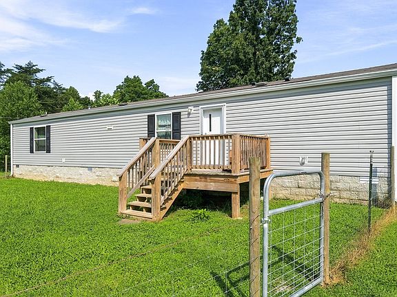 5th image of 1181 W Ravenscroft Rd