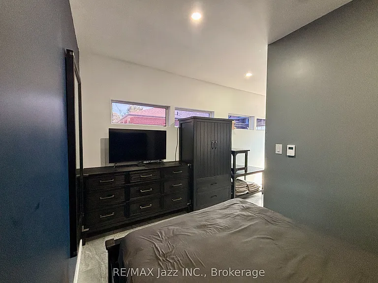 751 Phillip Murray Ave #3 — Photo 9