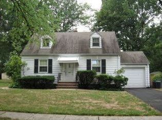 22 Iris Rd, Summit, NJ 07901