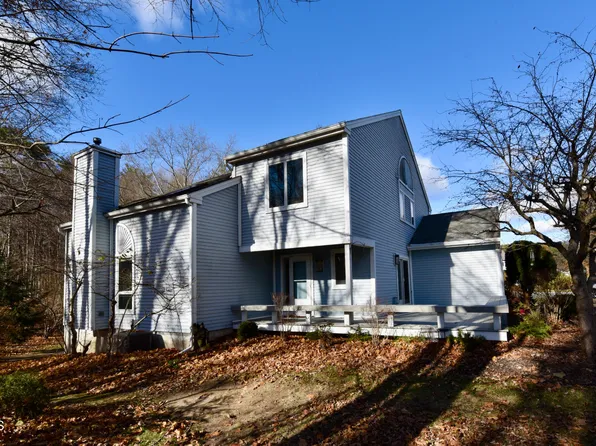 73 Pepper Lane, Saratoga Springs, NY 12866