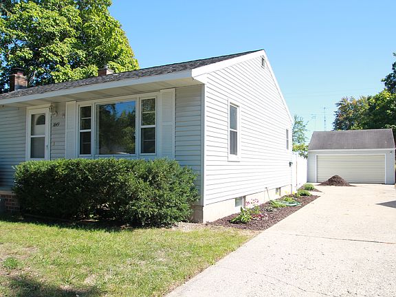 5th image of 1849 Moulton Ave