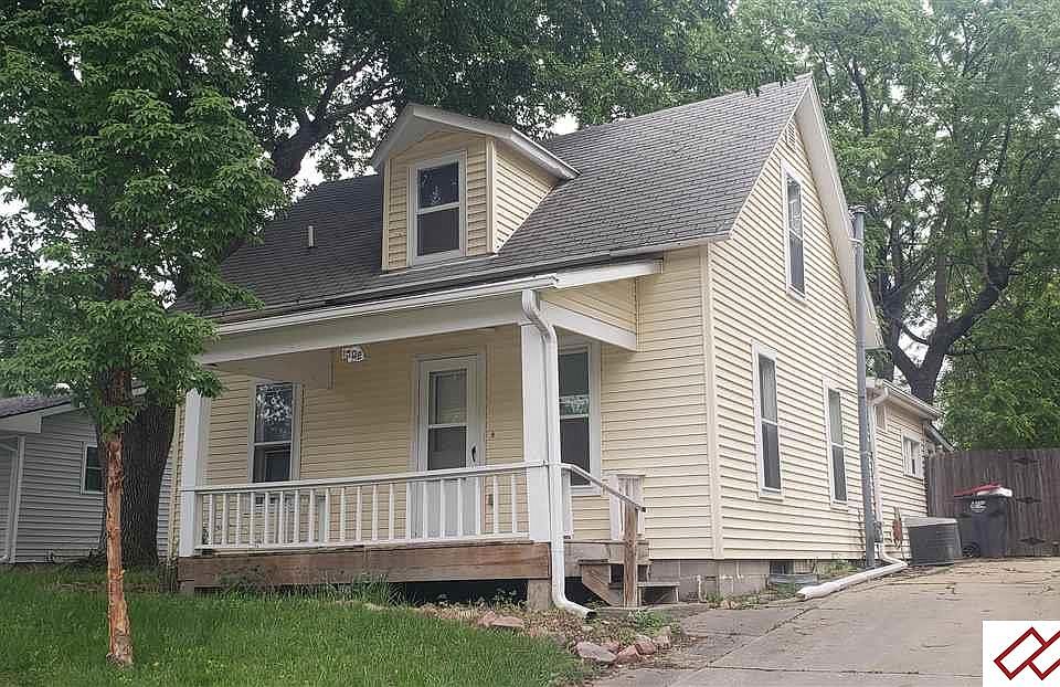 1502 Bell St Beatrice NE 68310 Zillow