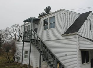 614 Pleasant St APT 2, Charlotte, MI