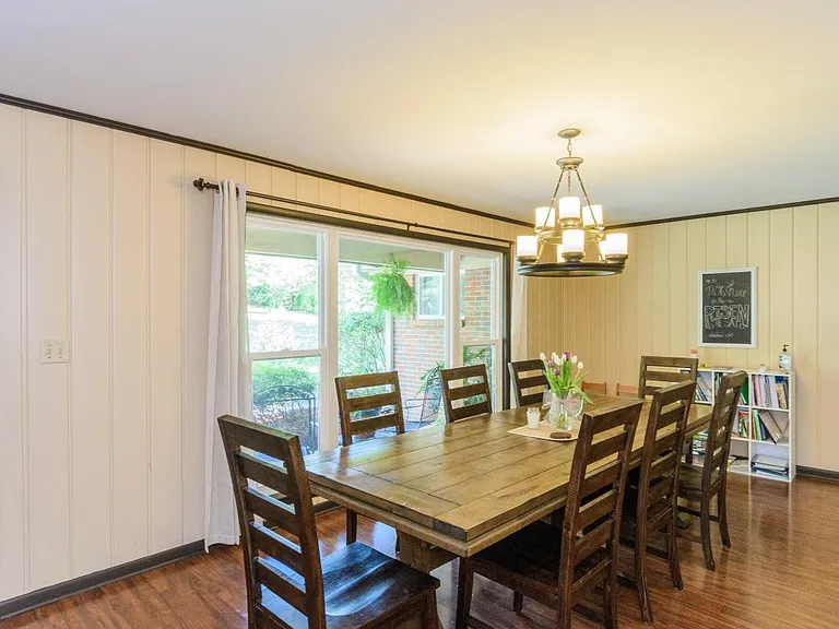 dining room / Den