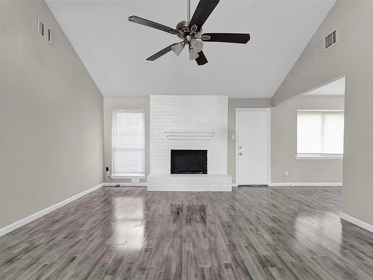2055 Little Cedar Dr — Photo 14