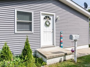 716 Ternes Rd, Tecumseh, MI 49286