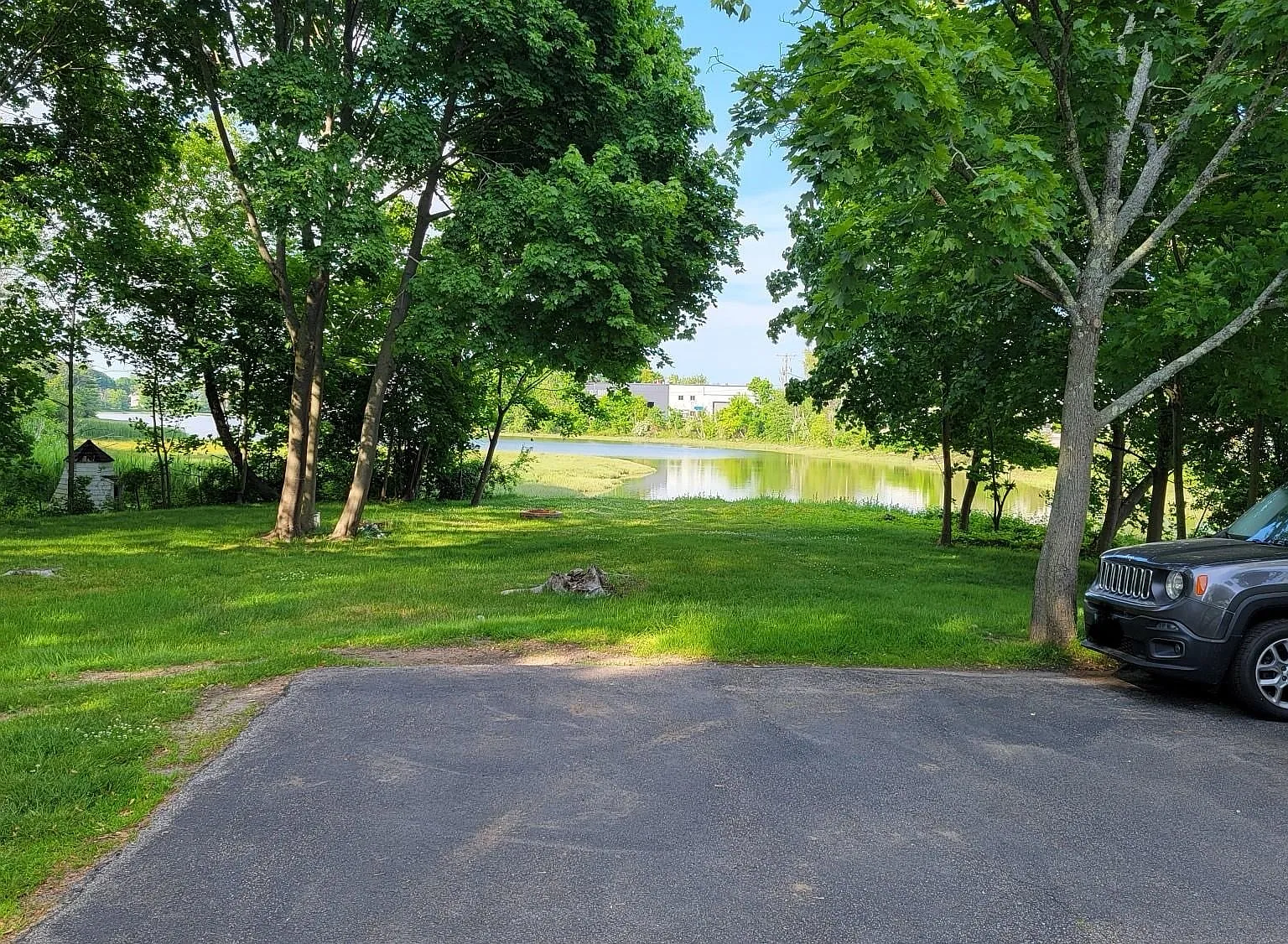 2 bed, 1000 sqft, $3,570 — Photo 2