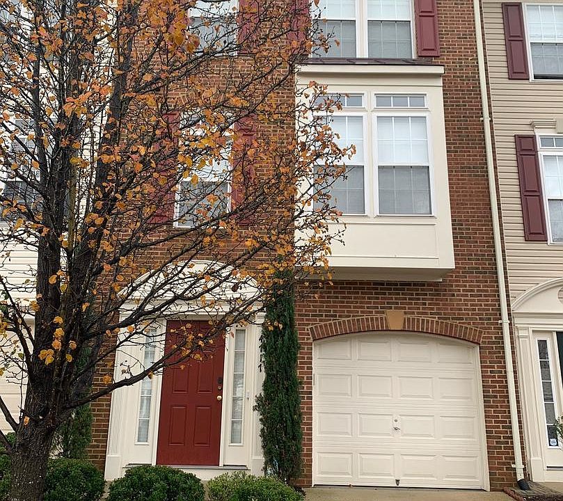 1st image of 4717 Hanrahan Pl