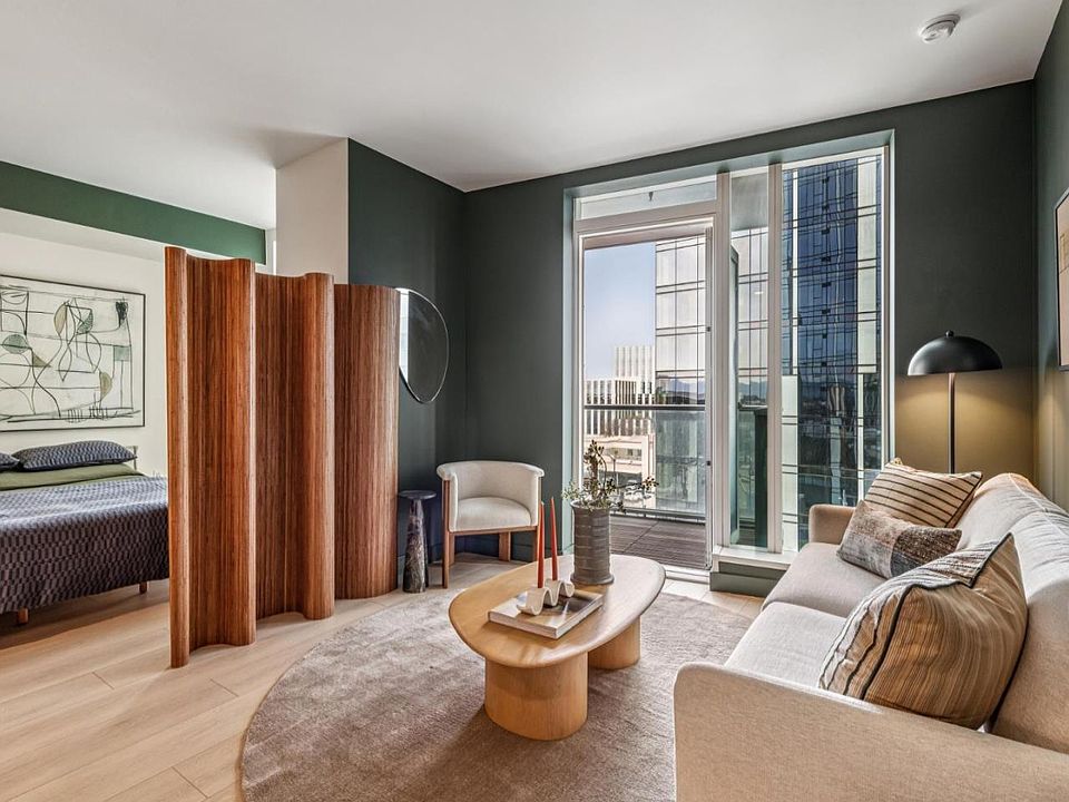1st image of 188 W Saint James St Unit 10803