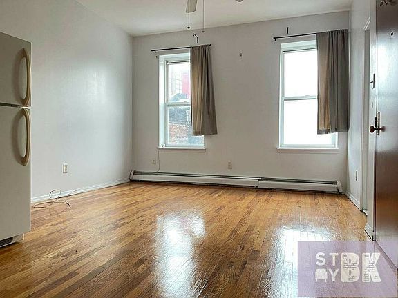 4th image of 502 Franklin Ave