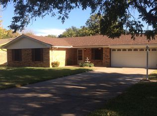 1037 Princeton Pl, Cleburne, TX 76033