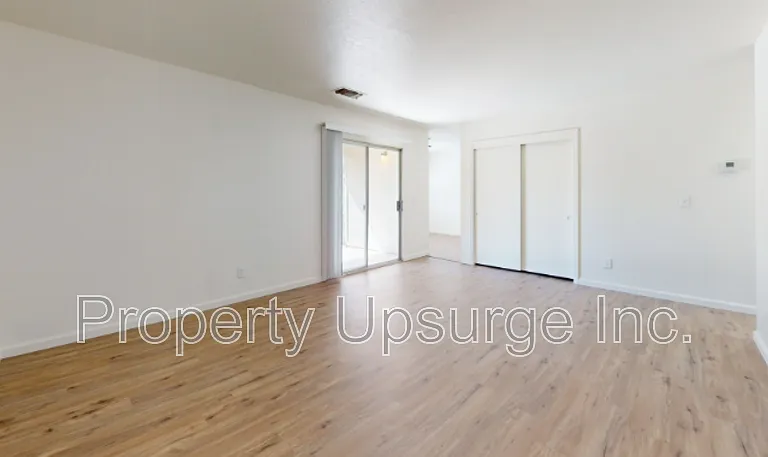1063 Del Sol Pl #D — Photo 2