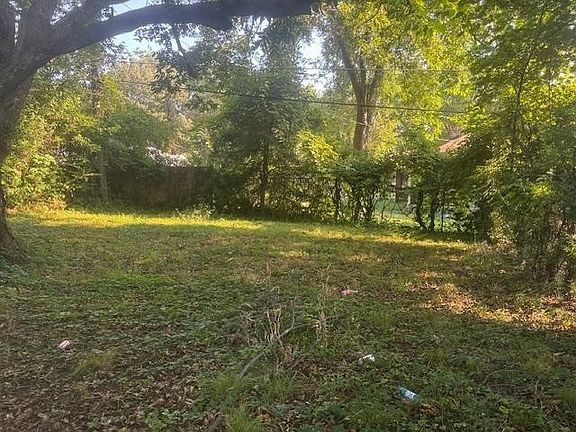 2nd image of 1366 Quinn Ave