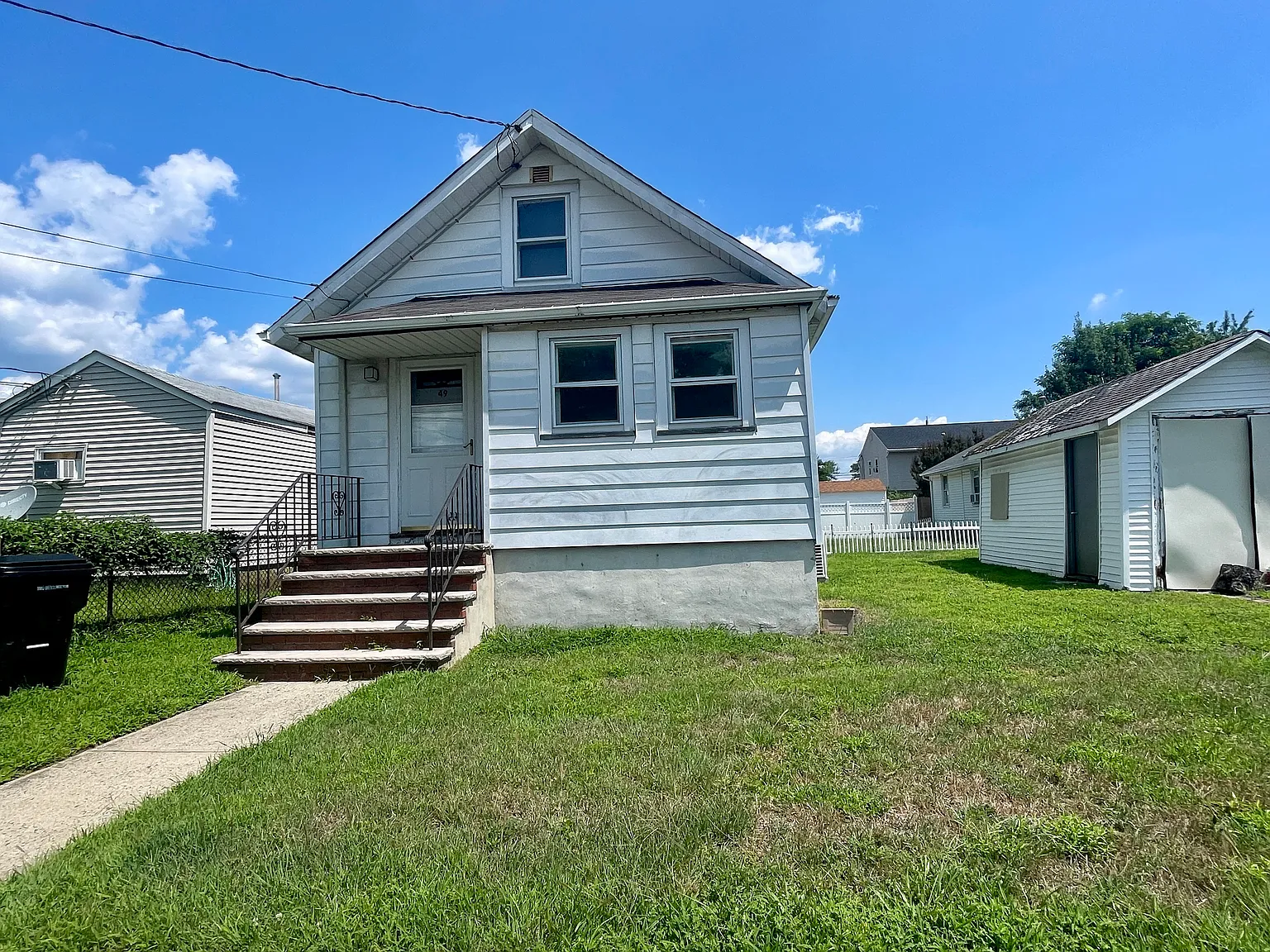 2 bed, 720 sqft, $2,500 — Photo 1
