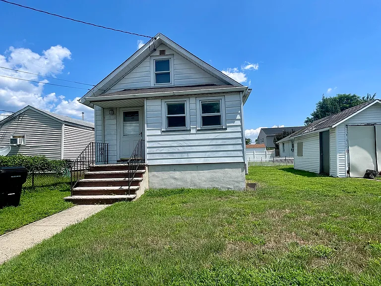 49 Ideal Ave — Photo 1