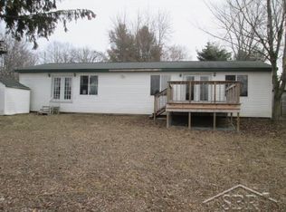 1070 Walnut Rd, Beaverton, MI 48612