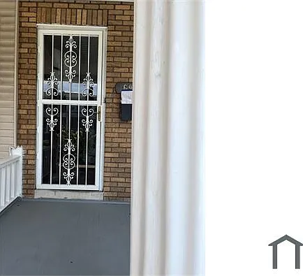 6961 Forrest Ave — Photo 12