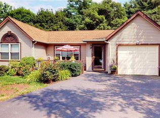25 Mohican Ln, Bristol, CT 06010