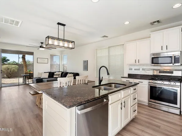 14575 W PORT ROYALE Lane, Surprise, AZ 85379