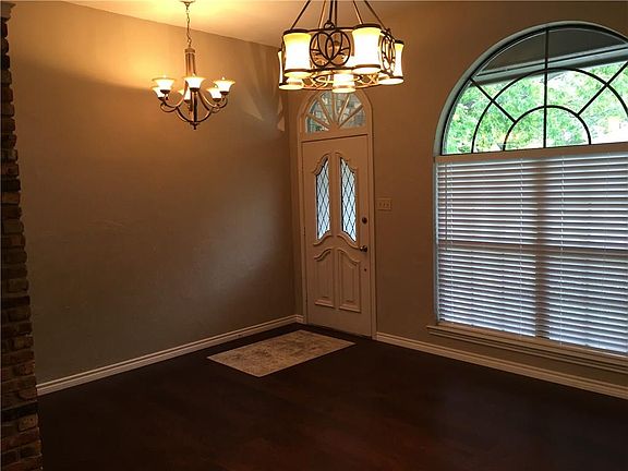 3rd image of 3651 Snow Creek Dr