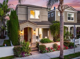 212 5th St, Seal Beach, CA 90740