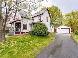 53 Shattuck St, Greenfield, MA 01301