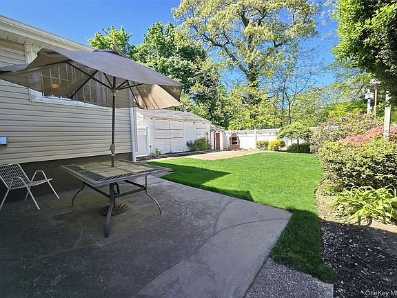 5th image of 597 Woodland Drive
