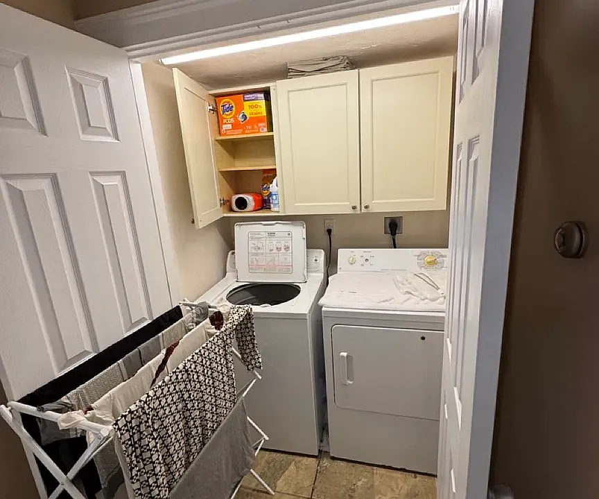 33 Saint Clements Rd #2R