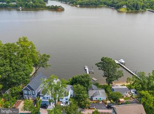 8 Shore Walk Rd, Riva, MD 21140