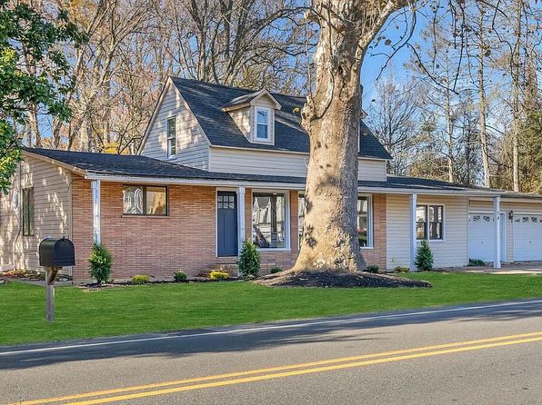 74 Mill St