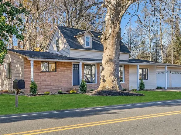 74 Mill St, Medford, NJ 08055