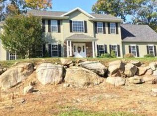 152 New London Rd, Groton, CT 06340