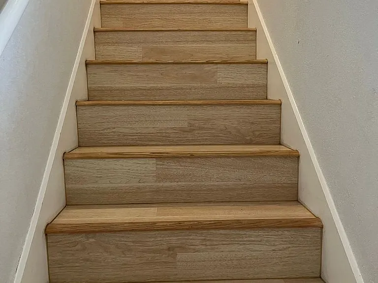 15 McLennan Oak — Photo 10